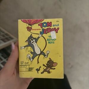 Tom and Jerry 'The Astro-Nots' Vintage mini book